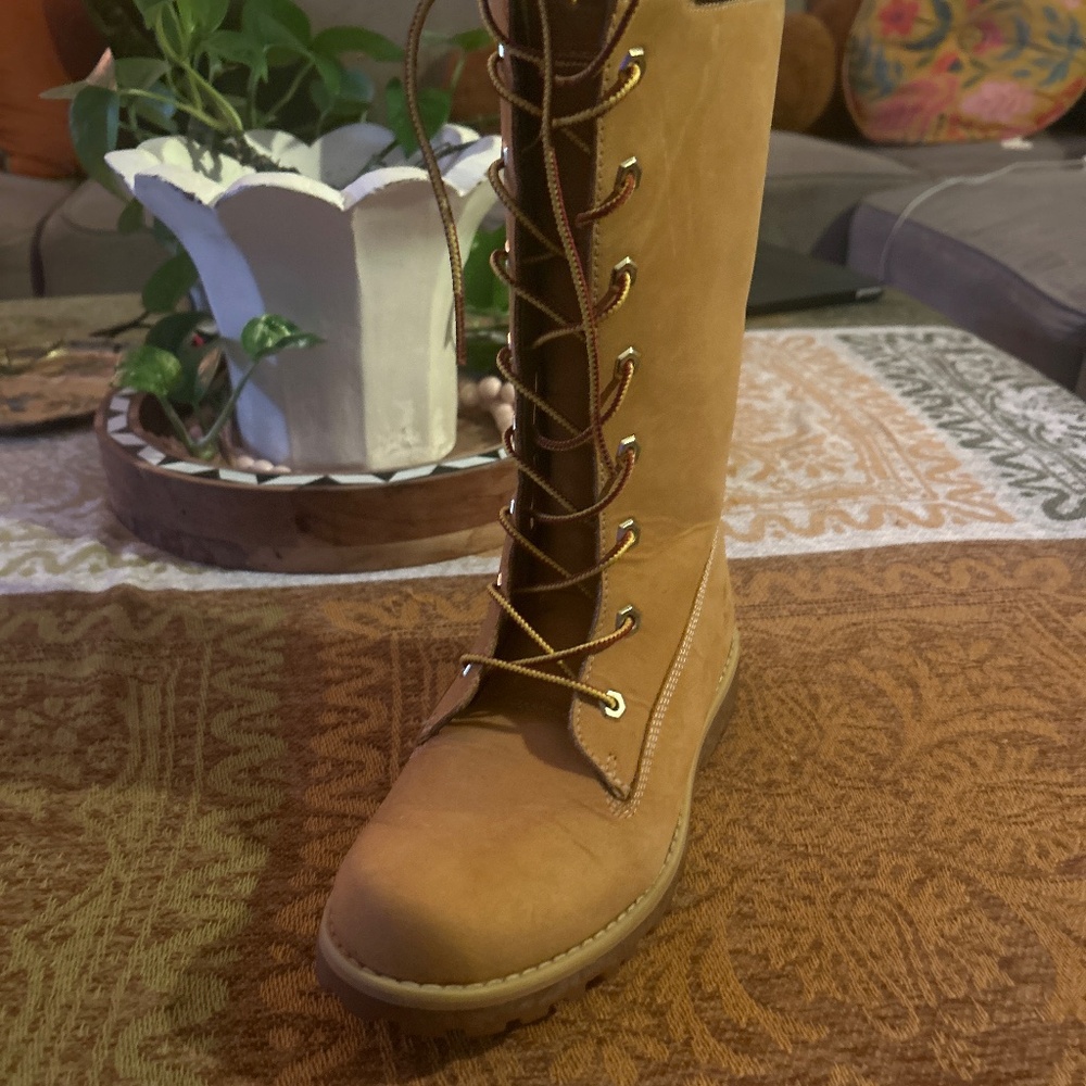 Timberland - Picture 3 of 3
